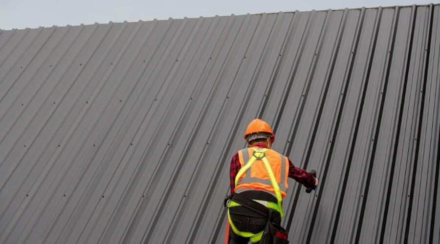 Professional gutter cleaning in Chimacum, WA